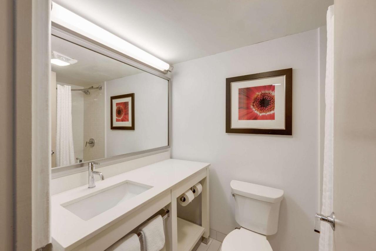 The Crossroads Hotel - Newburgh Bagian luar foto